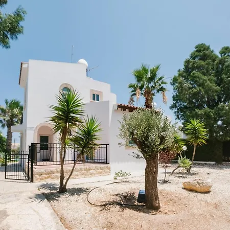 Chrysanthemum 3 Bedroom Pafos