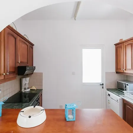 Chrysanthemum 3 Bedroom Villa Pafos